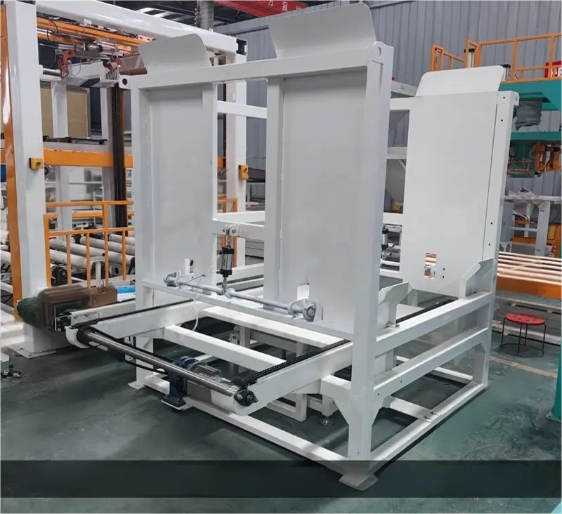 High level Palletiser - panels